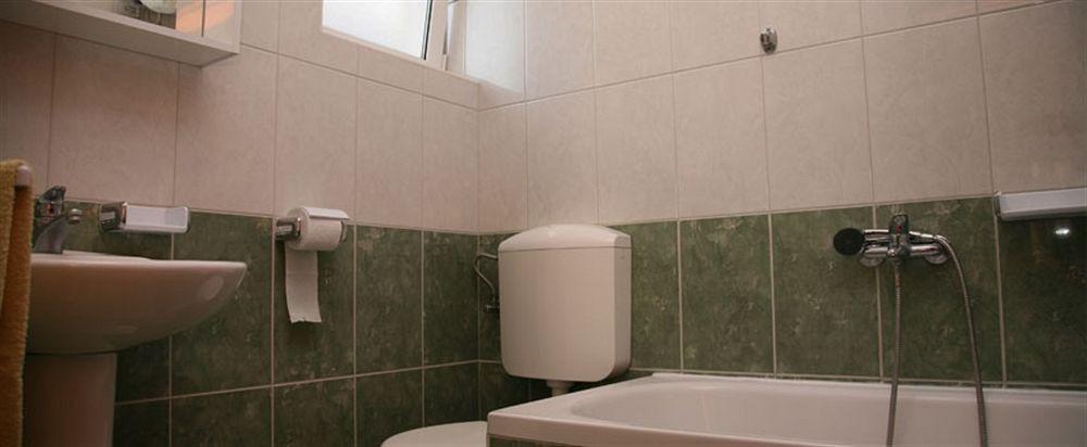 Apartmani Dub ซัฟทัท ภายนอก รูปภาพ