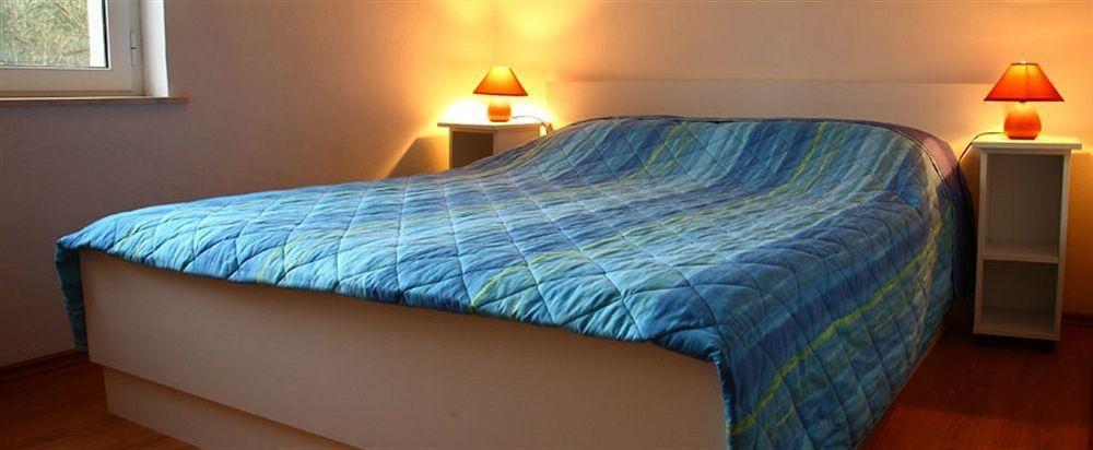 Apartmani Dub ซัฟทัท ภายนอก รูปภาพ