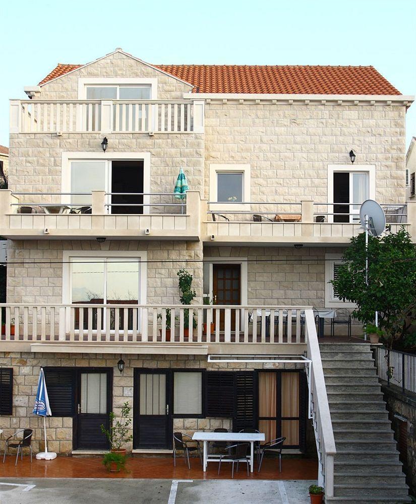 Apartmani Dub ซัฟทัท ภายนอก รูปภาพ